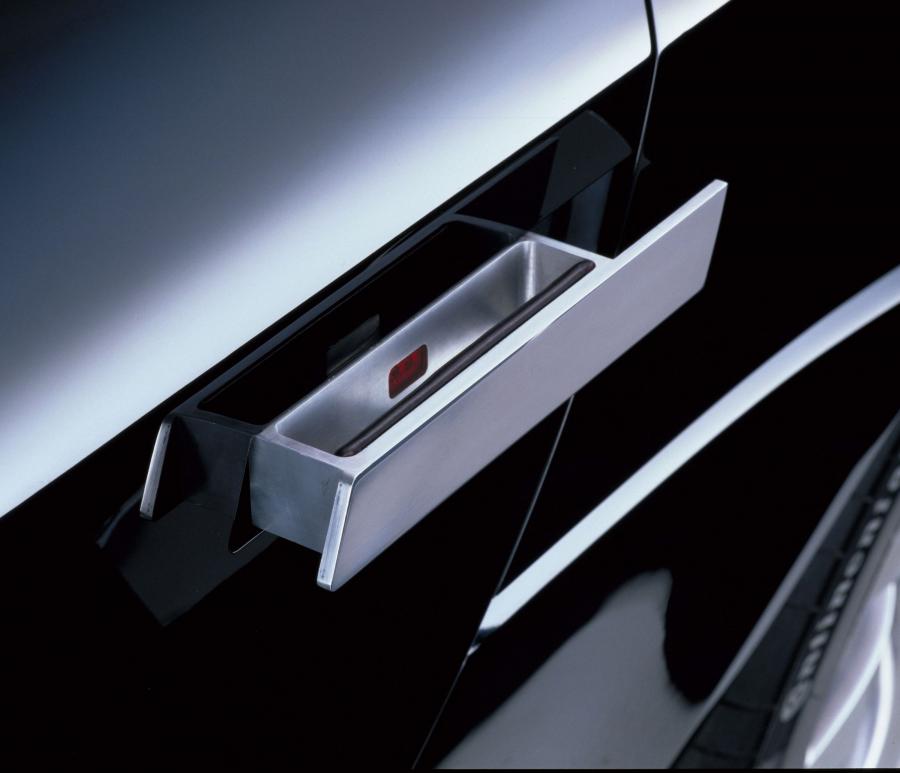  Lincoln MK9 Concept 2001 года  (фото 55 из 82)